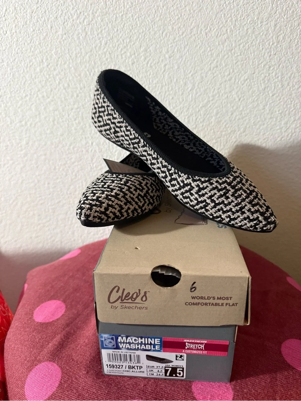 Skechers Cleo Point Chic Allure Ballet Flats Women’s 7.5 Black/Taupe New in Box